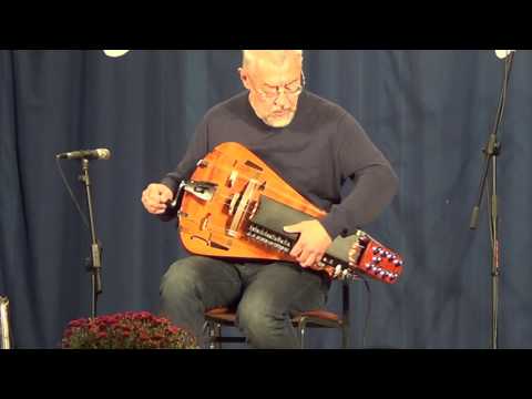 Andrey Vinogradov (hurdy-gurdy) - Andrey Vinogradov plays Razvrastanata/Devoiko Mari Hubava at Croatia fest  