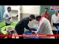 ఓటు హక్కు వినియోగించుకున్న మంత్రి ఇంద్ర కరణ్ రెడ్డి | Bharat Today  - 02:08 min - News - Video