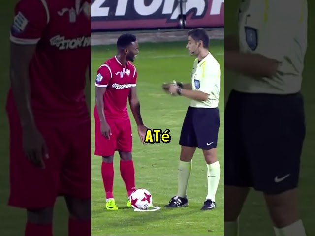 Esse Jogador SE VINGOU do Árbitro após ser Punido 😱