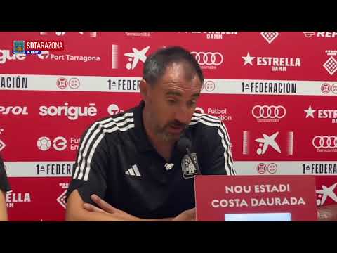 JUANMA BARRERO (Entrenador Tarazona) Nástic de Tarragona 1-0 SD Tarazona / J4 - 1ª RFEF / Fuente: YouTube SD Tarazona