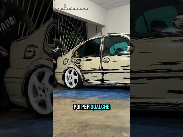 SCARABOCCHIA CON IL PENNELLO INDELEBILE SULLA MACCHINA🤯👀💀😱😞 #shorts #disegno #automobile #trucchetti