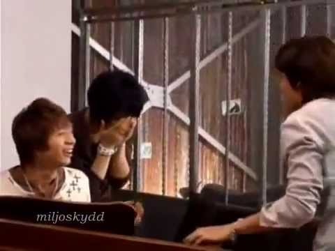 2006 History in Japan Vol2 - Jaejoong fights Changmin and falls down