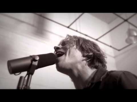 Cage The Elephant - Telescope (Buzzsession)