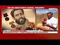 Kargil Vijay Day | Captain Vikram Batras Twin Chokes Up, Looking At Peak His Brother Captured  - 15:02 min - News - Video