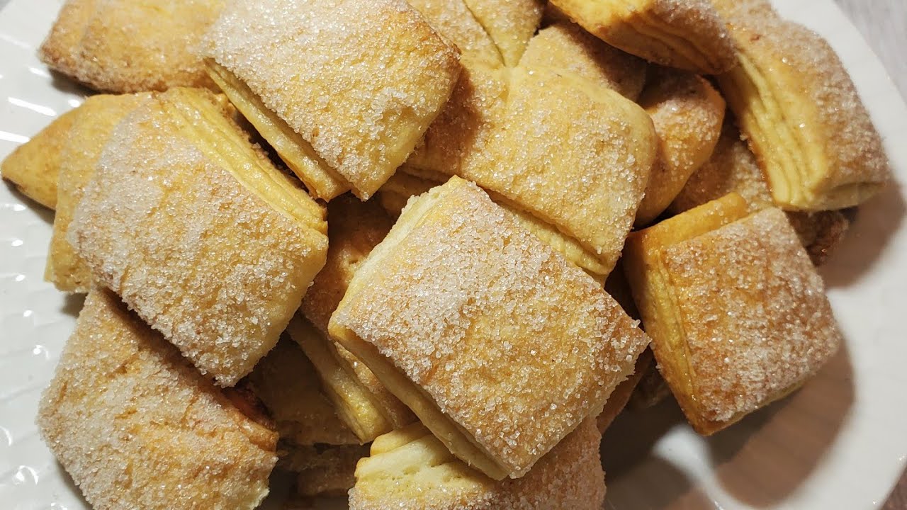 Слоеное печенье с сахаром в духовке
