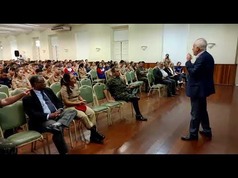 Palestra de Alexandre Garcia (trechos) no Colégio Militar de Porto Alegre.