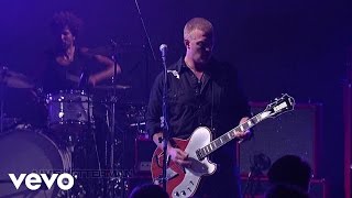 Queens Of The Stone Age - Smooth Sailing (Live on Letterman)