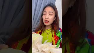 Cô đồng xem quẻ. Đúng nhận sai cãi cô Ngọc Yakult