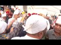 Delhi CM Arvind Kejriwal and Punjab CM Bhagwant Mann Visit Golden Temple | News9  - 03:20 min - News - Video
