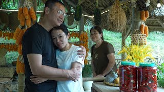 Uris mother, who had lost her memory, was deeply moved by the love between Uri and Tu Tieu