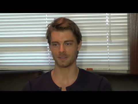 Luke Mitchell Previews The Tomorrow People - YouTube