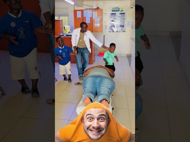 بضحك او لا 😂