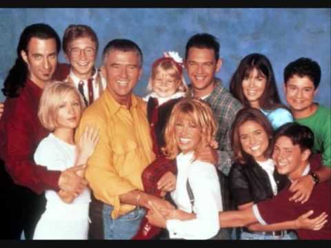 Notre Belle Famille - Musique du générique - YouTube