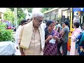 ఓటు వేసిన పురందేశ్వరి దంపతులు | Daggubati Venkateswara Rao & Purandeswari Casting Their Vote | 10TV  - 01:44 min - News - Video
