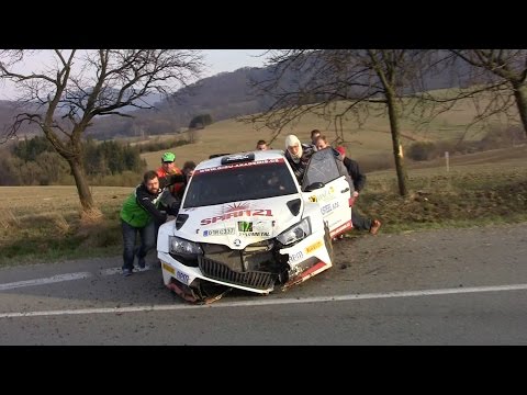 JANČA - 36. Valašská rally Valmez 2017 - havárie Daniela Landy, průjezdy RZ 4, rozhovory po RZ 6