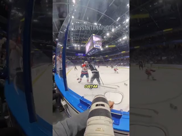 😱 esse cameraman é INSANO! (@luissantanaphoto) #hockey