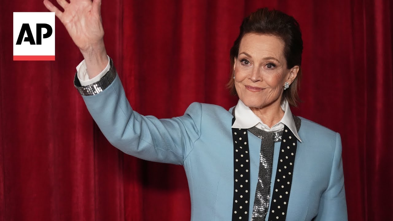 Sigourney Weaver thinks she's neurodivergent like her 'Avatar' character