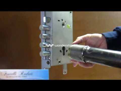 Cilindro europeo blocco di sicurezza su serratura cisa for Serratura cilindro europeo cisa prezzi