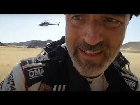 DAKAR 2021: 2. ETAPA - Vrtulníkem nebo Toyotou? Kluci měli jasno. Ale zaváhali. - Dakaraský vlog #8