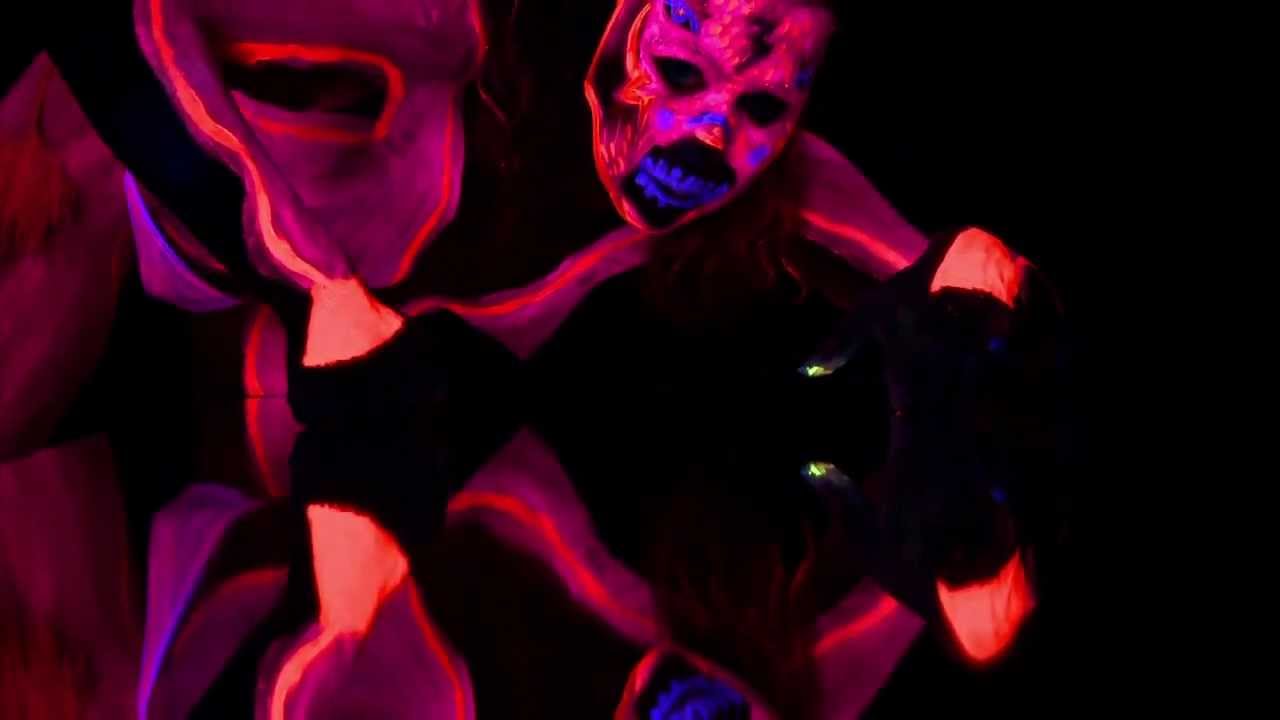 Must see!! 3D Blacklight UV Body Painting at UVatar - YouTube