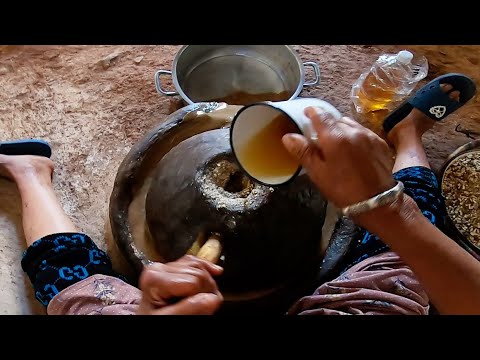 Upload mp3 to YouTube and audio cutter for How To Make Amlou (Argan Oil + Almonds Nuts) [Morocco] | كيفية تحضير املو باللوز بالمغرب download from Youtube
