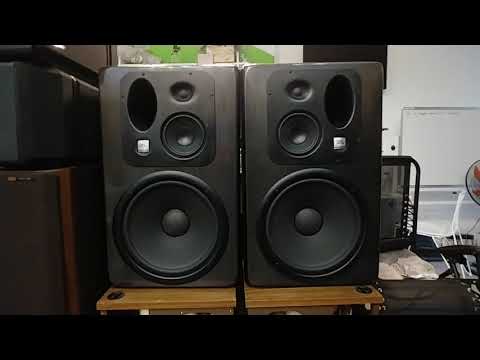 jbl lsr6332