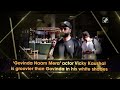 Vicky Kaushal Clicks Selfies With Fans At The Airport  - 01:17 min - News - Video