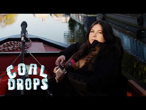 Gigi Perez - Sailor Song (Live) | Coal Drops Sessions