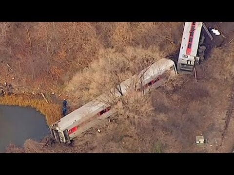 Video del accidente de tren de cercan&iacute;as en Nueva York