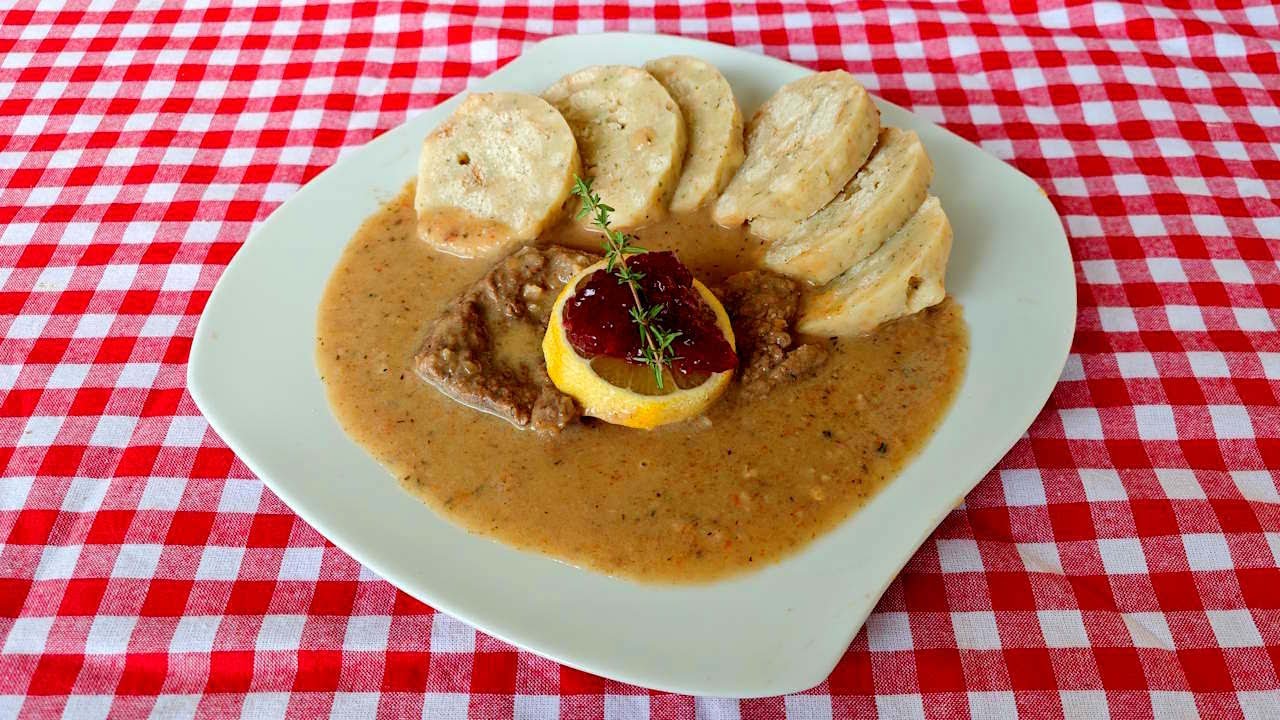 Svíčková na smetaně – recept starý 150 let, který strčí moderní kuchařky do kapsy! | @zadnyspeky