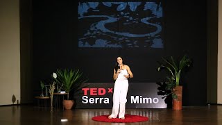 Seja a mudança que você quer ver no mundo | Clara Carvalho | TEDxSerradoMimo