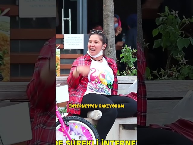 PARK'TA OYNAYAN ÇOCUKLARA BİSİKLET DAĞITTIM❤️😍