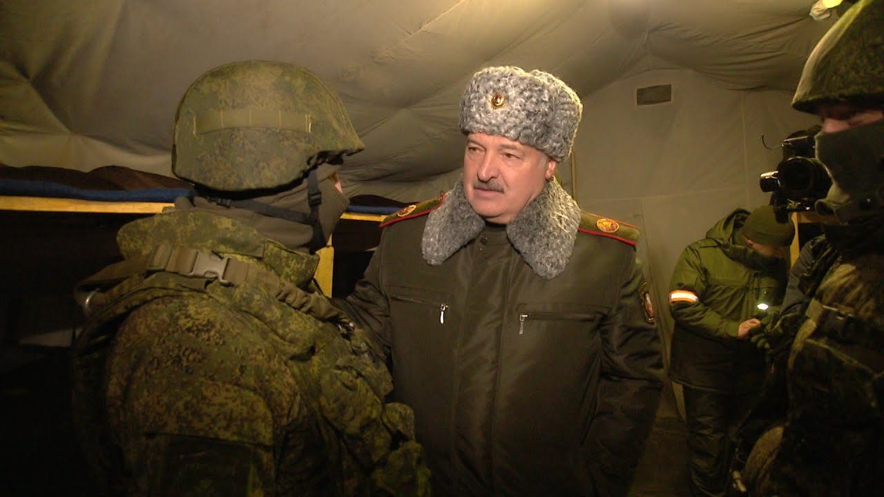 Лукашенко и российские военные