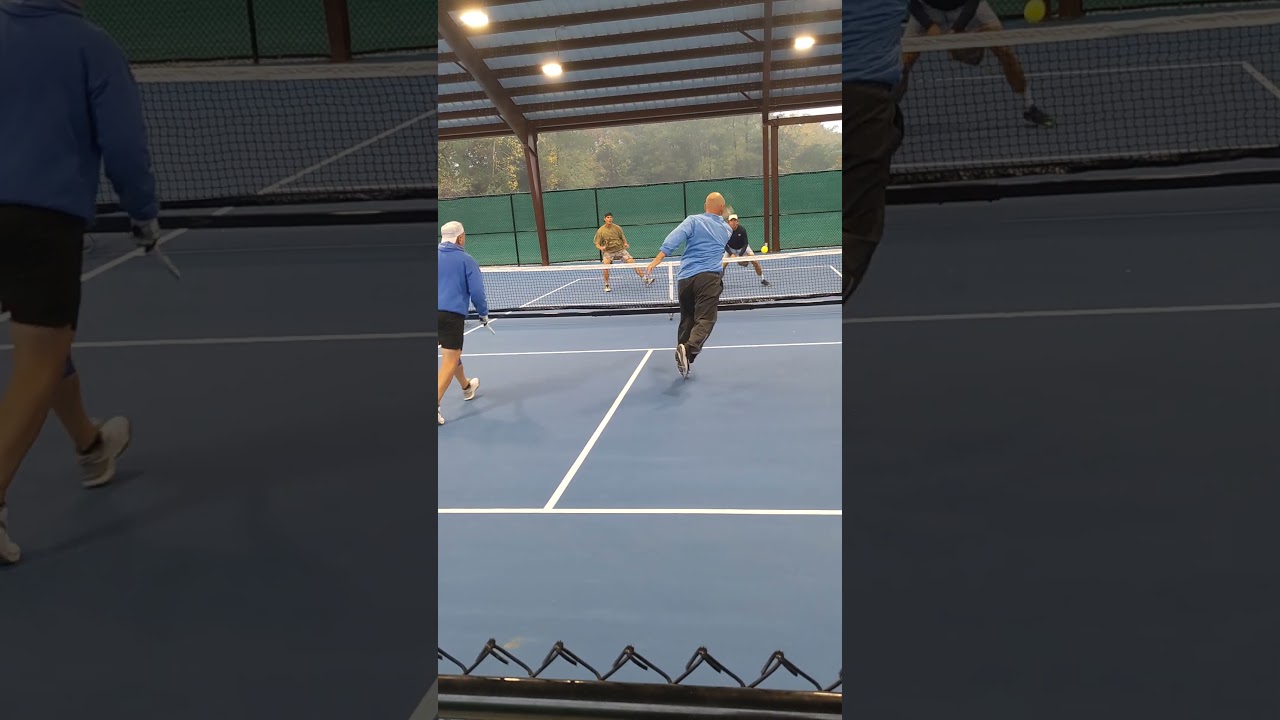 4x switch hands in firefight #pickleballskills #pickleballplayers #pickleball