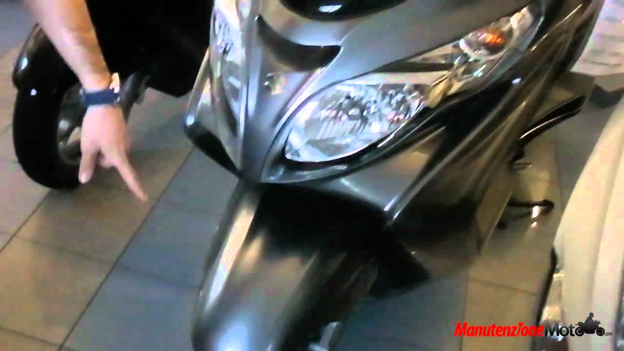 Honda silverwing 600 vs burgman 650 #2