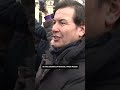 Mourners clap as Navalny’s body arrives at church  - 00:36 min - News - Video