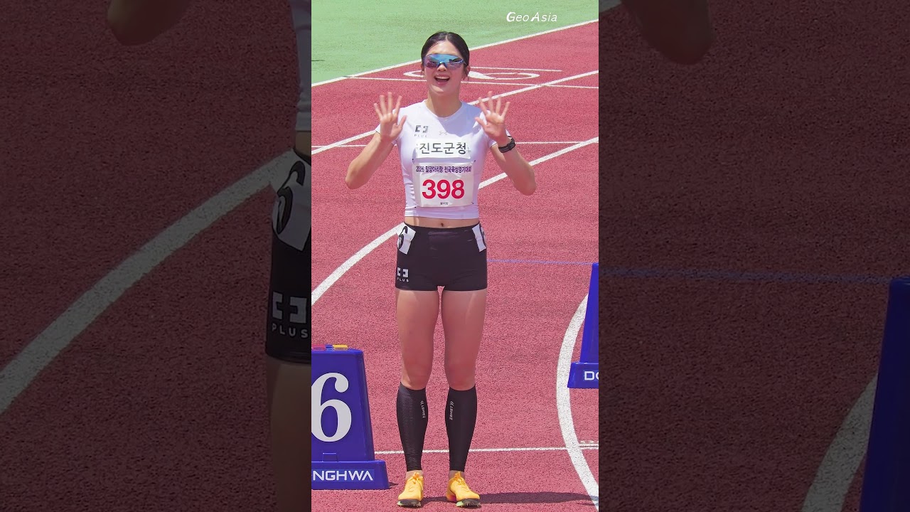 경기 전 해맑은 모습! 황지향(진도군청) #athletics #황지향 #여자육상 #trackandfield #sportster #shorts