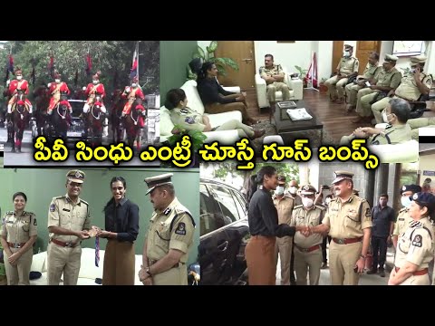 Hyderabad City Police felicitated PV Sindhu for winning Bronze medal in Tokyo Olympics Hyderabad City Police felicitated PV Sindhu for winning Bronze medal in Tokyo Olympics