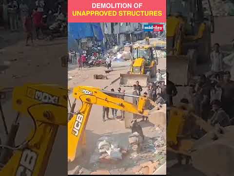 Demolition of unapproved structures near Bandra East station 16K views  play Short