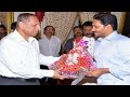 YS Jagan meets Governor Narasimhan Over Currency Problems