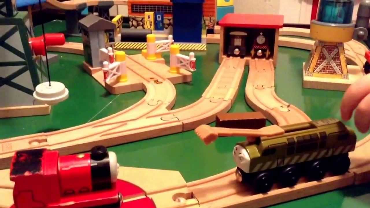 Danny Toy Adventures - Thomas & Friends Wooden Railway Diesel 10 vs ...