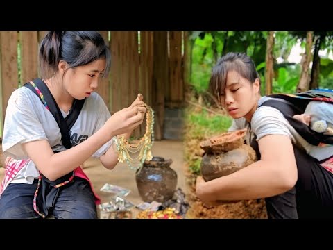 14-Year-Old Single Mother STUNNED After Finding Ancient Gold Behind Abandoned Home