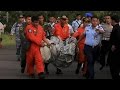 EN - Massive operation to recover bodies from crashed AirAsia plane