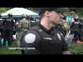 Police break up encampment of pro-Palestinian protesters at University of Virginia  - 00:39 min - News - Video