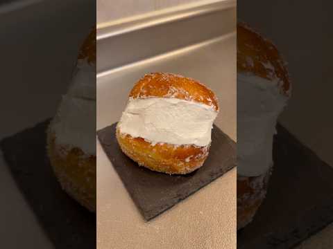 コストコのパンで揚げパン作ってもろた #コストコ #ディナーロール #揚げパン