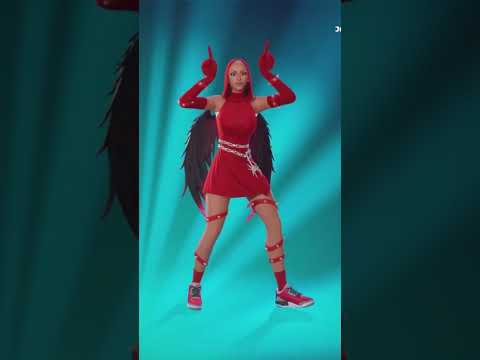 She a devil #dance #paintthetownred #lifeisbutadream #roblox