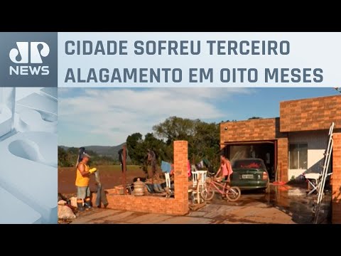 Moradores de Roca Sales (RS) deixam cidade após inundações