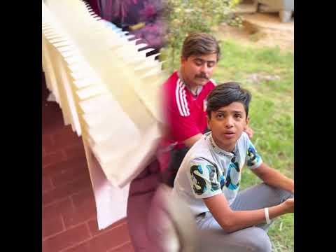 منو الماخذ الفلوس