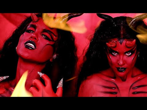 Halloween 2020 | Classic Red She Devil