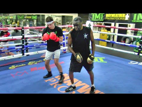 Young man visits the Mayweather Boxing Club from Florida, gets a lesson from Jeff Mayweather